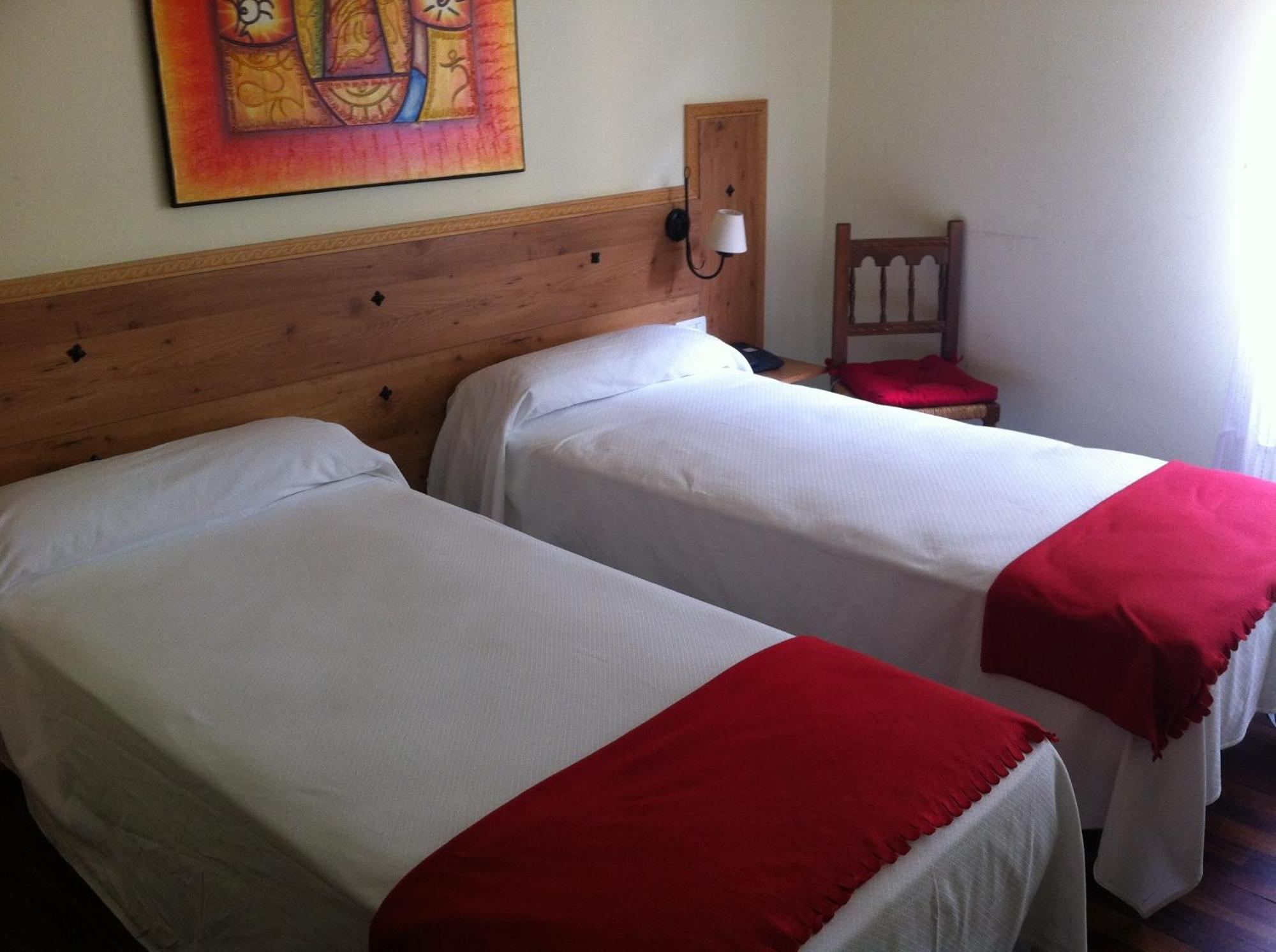 Hotel Bolina Guernica y Luno Szoba fotó