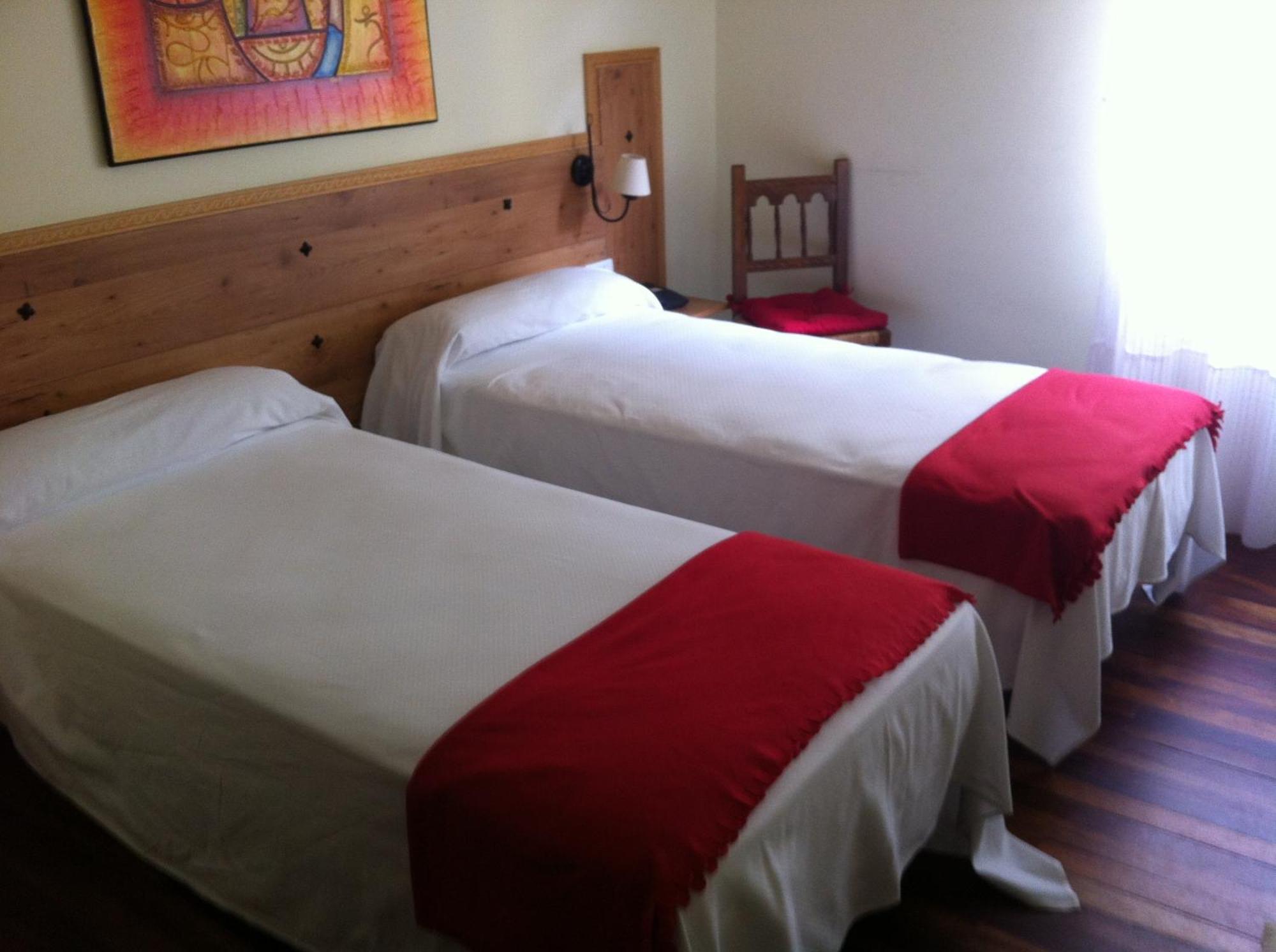 Hotel Bolina Guernica y Luno Szoba fotó